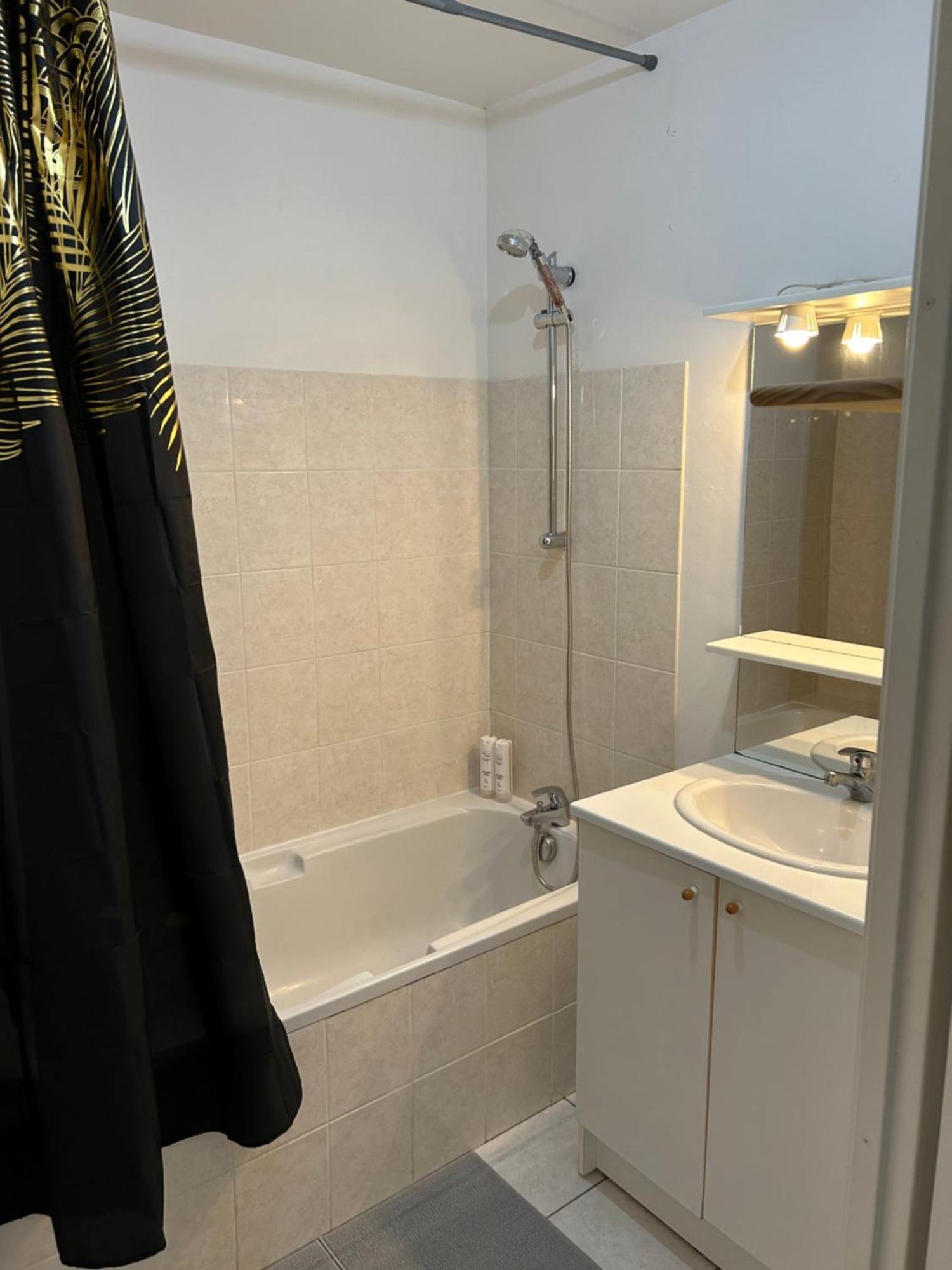 Appartement Évreux Esterno foto